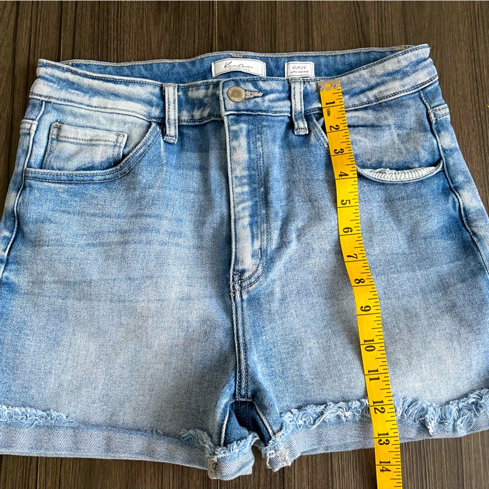 KanCan Signature Jean Shorts 30